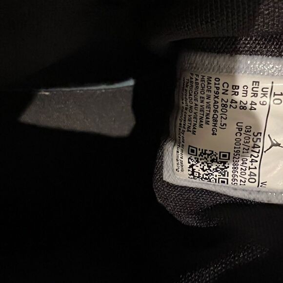 2021 Air Jordan 1 MID \